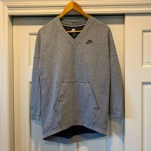 Nike tech gear, pullover size:XS